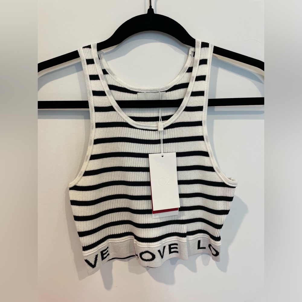 Q2 crop top